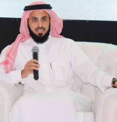 من هو أيمن أبو عباه .. تولى مسؤولية إدارة مطار جدة